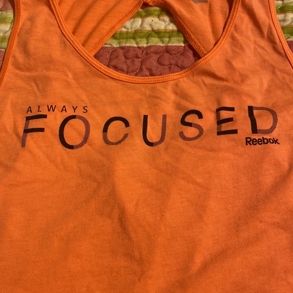 Reebok woman’s work outfit large tank medium shorts - Picture 5 of 5